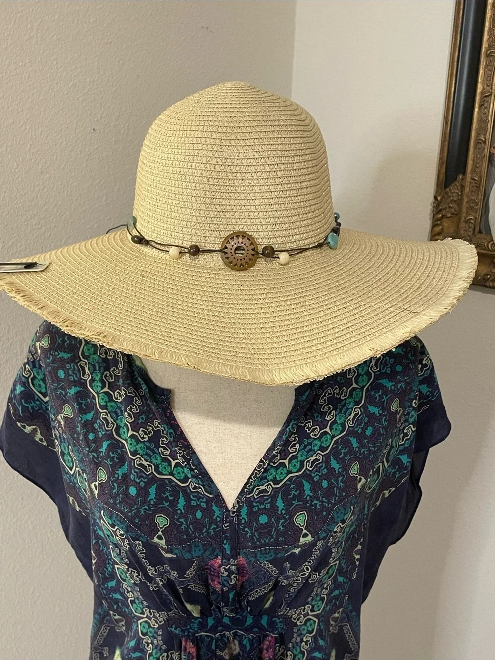Women’s Beige Straw Sun Hat with Beaded Accent